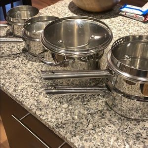 Set of kitchen Cuisinart pots